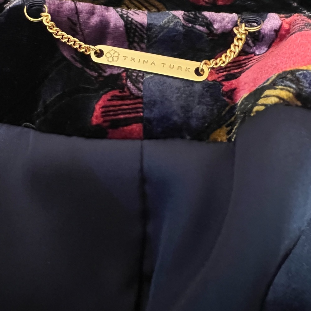 Trina Turk Velvet and Silk Smoking Jacket XS NWT - Picture 8 of 8
